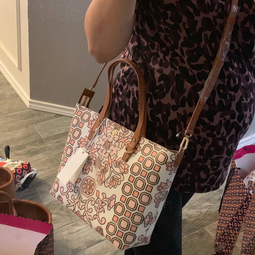 Beautiful Tory butch bag ♥️ - Picture 7 of 7